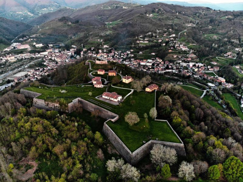 Fortezza di MontAlfonso da drone